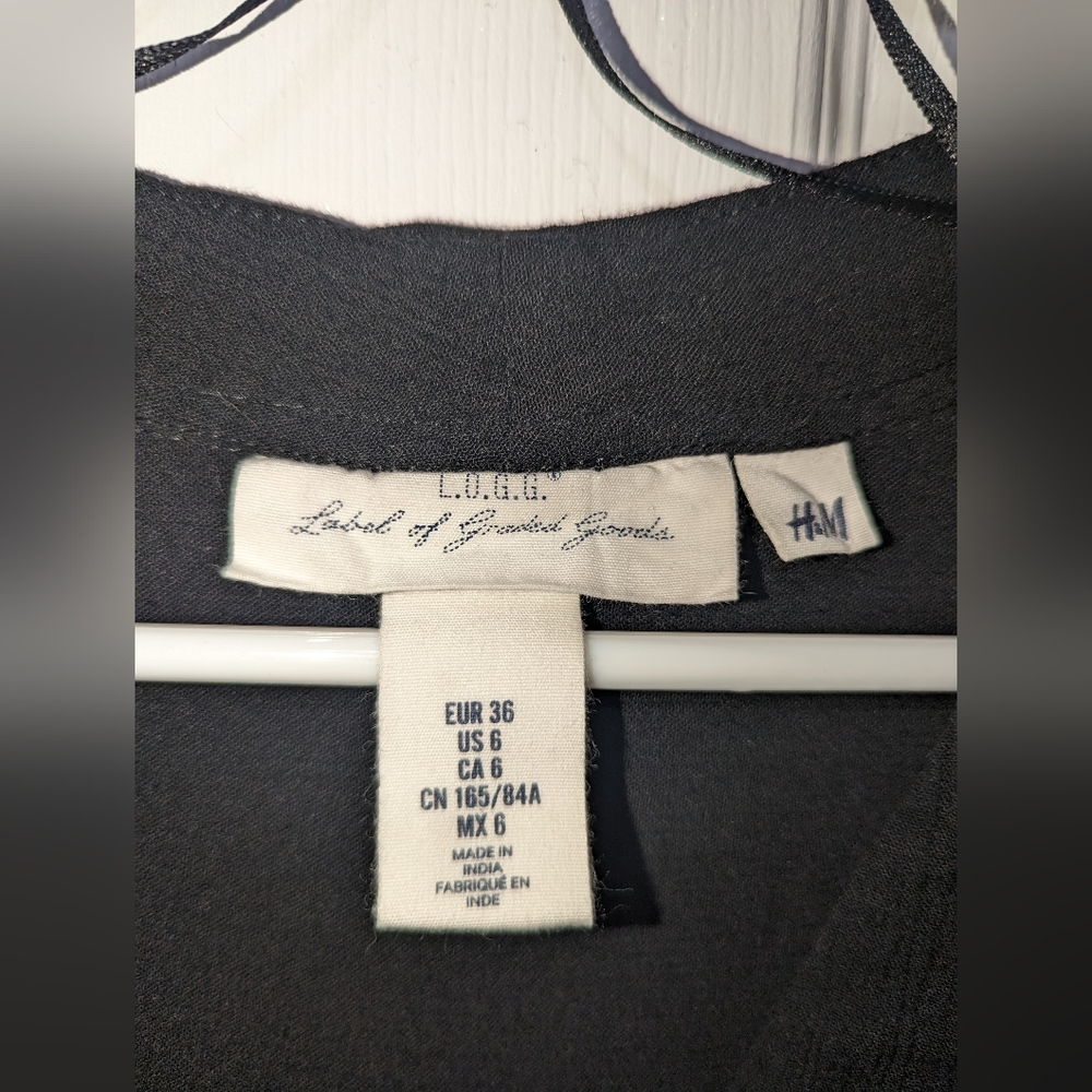 L.O.G.G. Label of Graded Goods H&M Women's V-Neck Blouse Black - Picture 3 of 4
